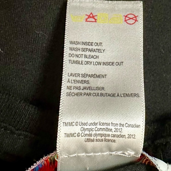 Hudson Bay Canada Olympic Rings Black T Shirt Womens Sz XL Maple Leaf Graphic - Picture 8 of 8